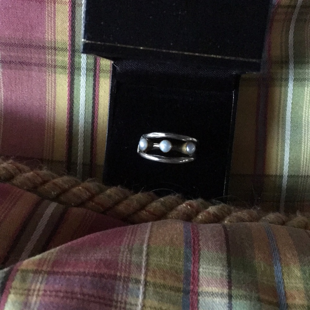 Silpada sterling pearl ring size 7